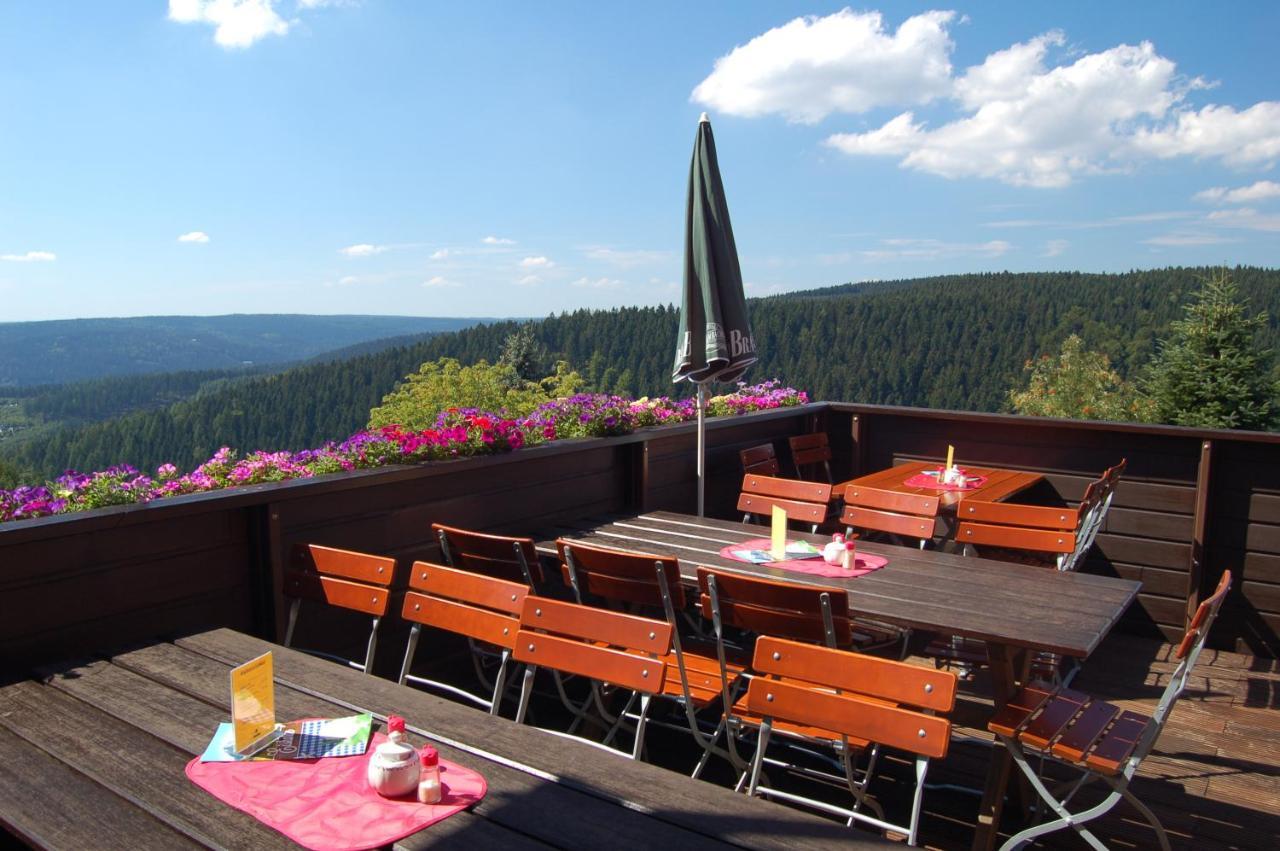 Berggasthaus & Pension Schoene Aussicht Klingenthal Buitenkant foto