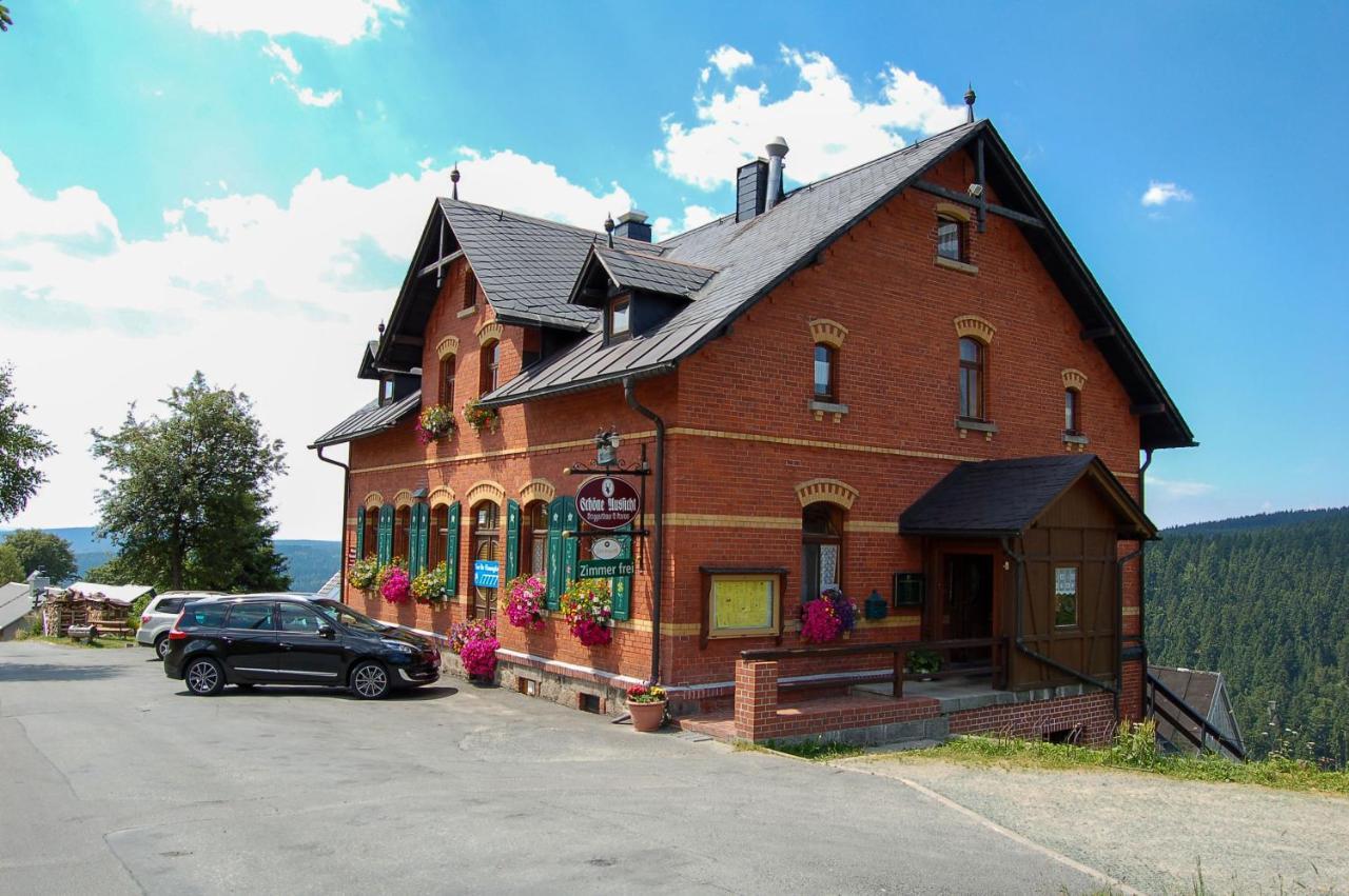 Berggasthaus & Pension Schoene Aussicht Klingenthal Buitenkant foto