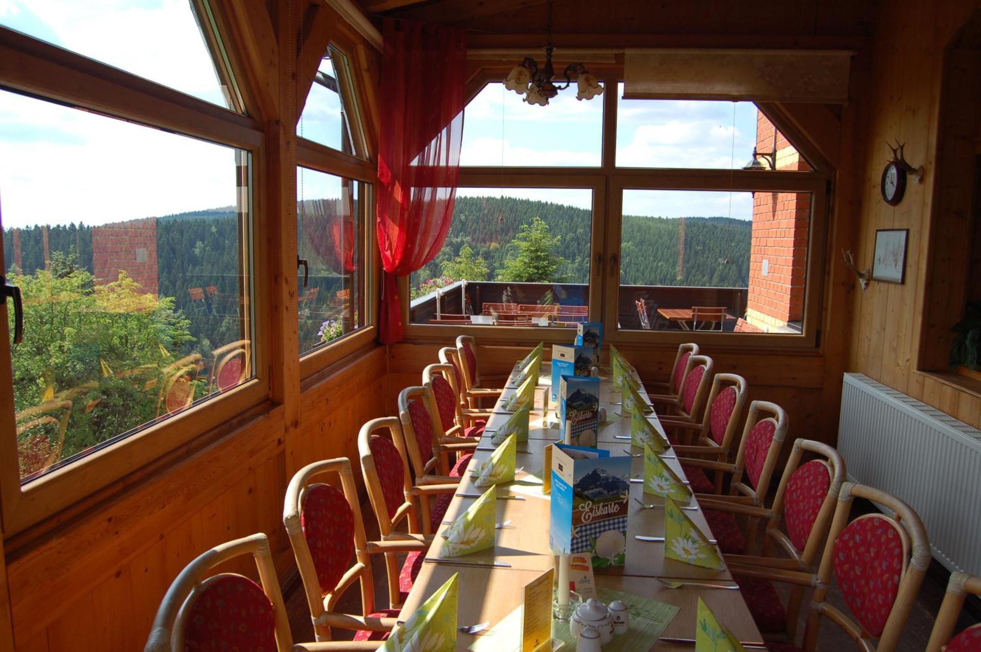 Berggasthaus & Pension Schoene Aussicht Klingenthal Buitenkant foto